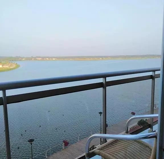 Majatalo Canadian Star