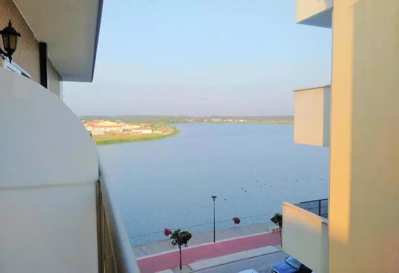 Majatalo Canadian Star