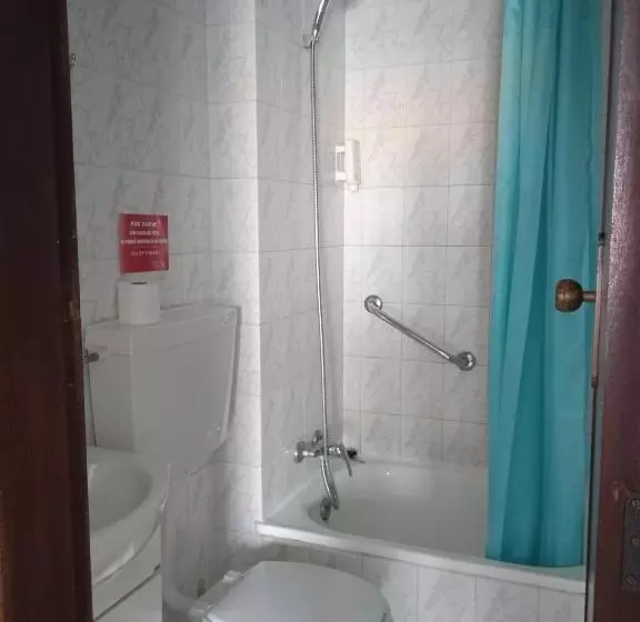 Majatalo Canadian Star