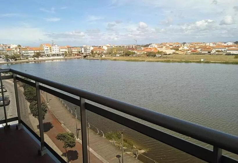 Majatalo Canadian Star