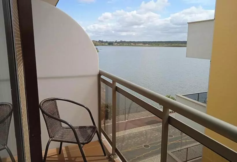 Majatalo Canadian Star