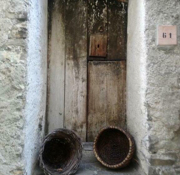 B&b Il Campanile Di Leone Pina