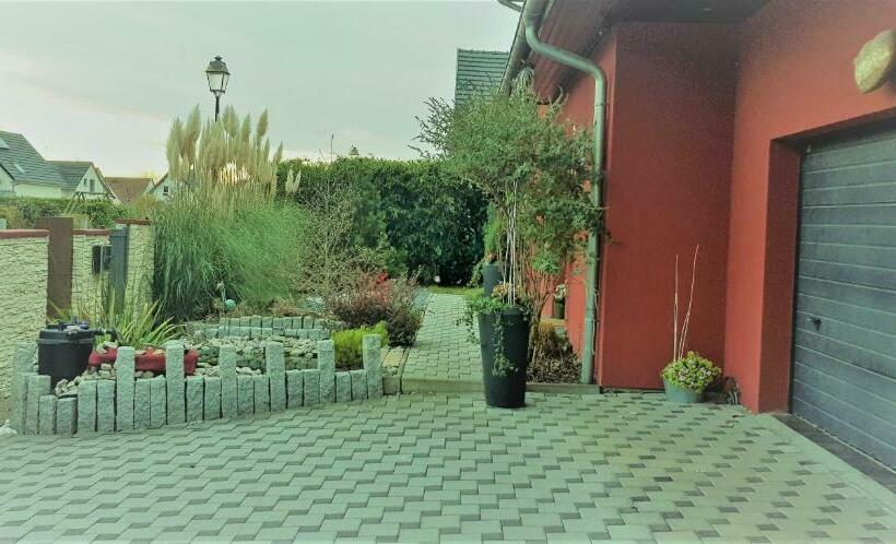 ベッドアンドブレックファースト Gate 25