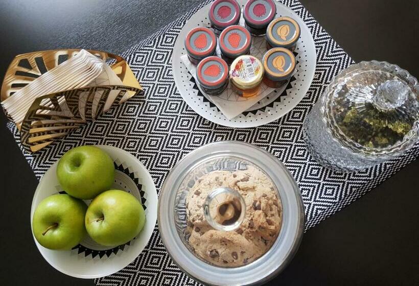 ベッドアンドブレックファースト Gate 25