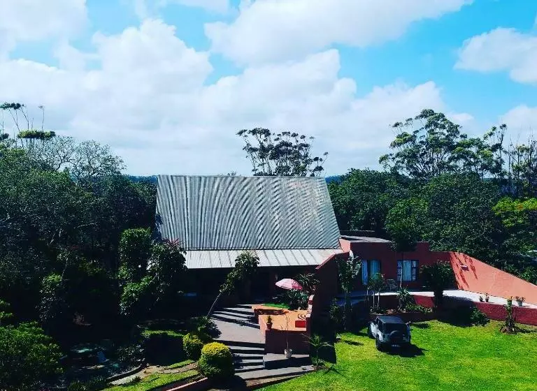 Aamiaismajoitus (B&B) Hill Top Farm Lodge