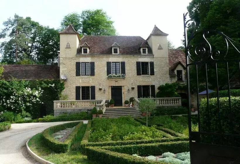 ベッドアンドブレックファースト Le Manoir Des Tuileries