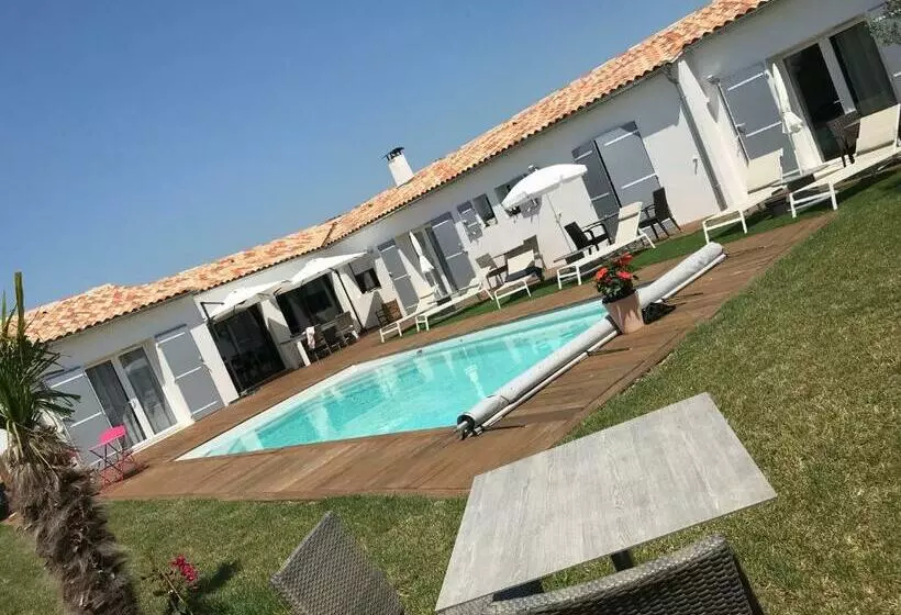 ペンション Clos Des Marais