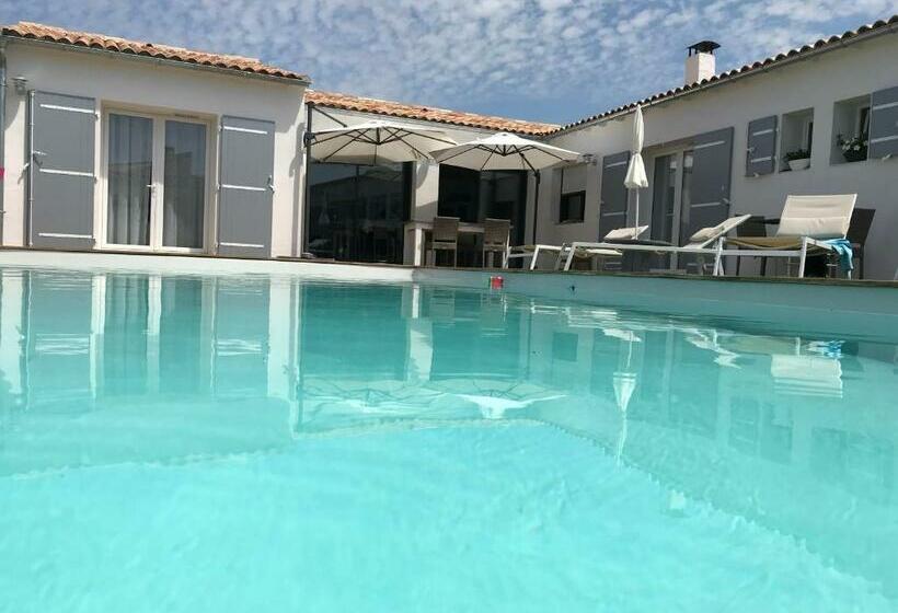 بنسيون Clos Des Marais