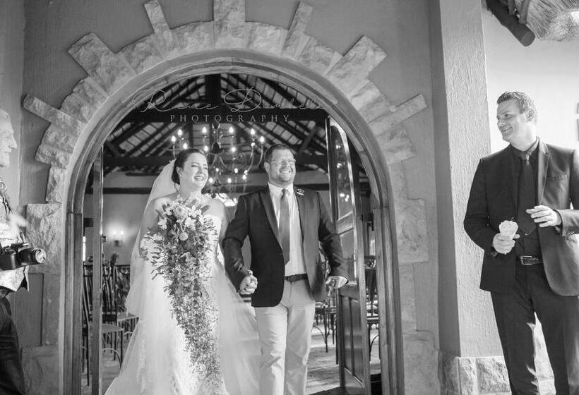 Пансион Grasslands Conference And Wedding Venue