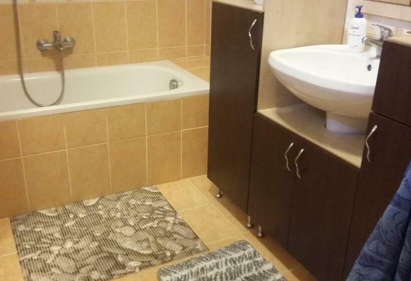 펜션 Juli Vendégház