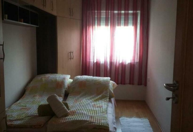 펜션 Juli Vendégház