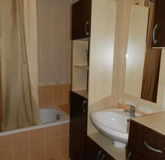ペンション Juli Vendégház