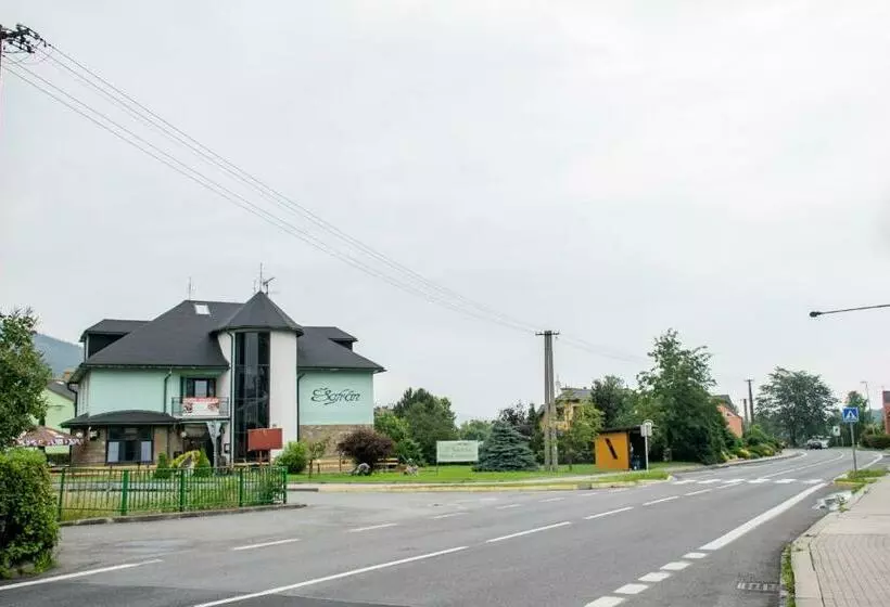 Majatalo Penzion šafrán