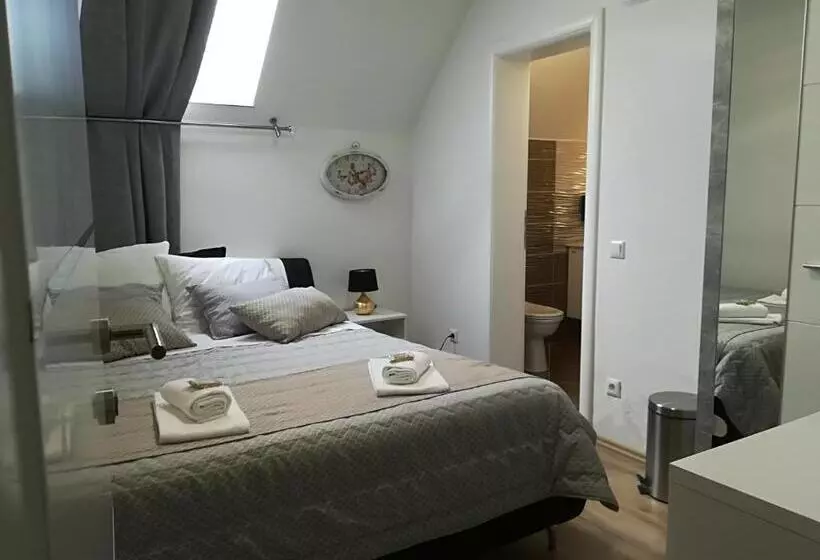 پانسیون Vila Lemic Postojna