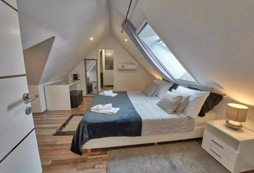 پانسیون Vila Lemic Postojna
