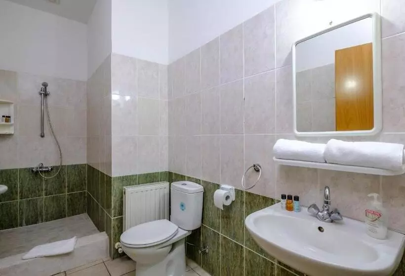 Platres Valley Houses