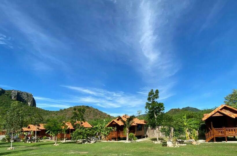 استراحتگاه Jing Jo Boutique Bungalow