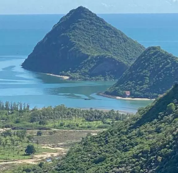 استراحتگاه Jing Jo Boutique Bungalow