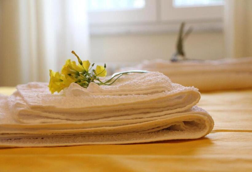 تختخواب و صبحانه Bb Cà De Mâ