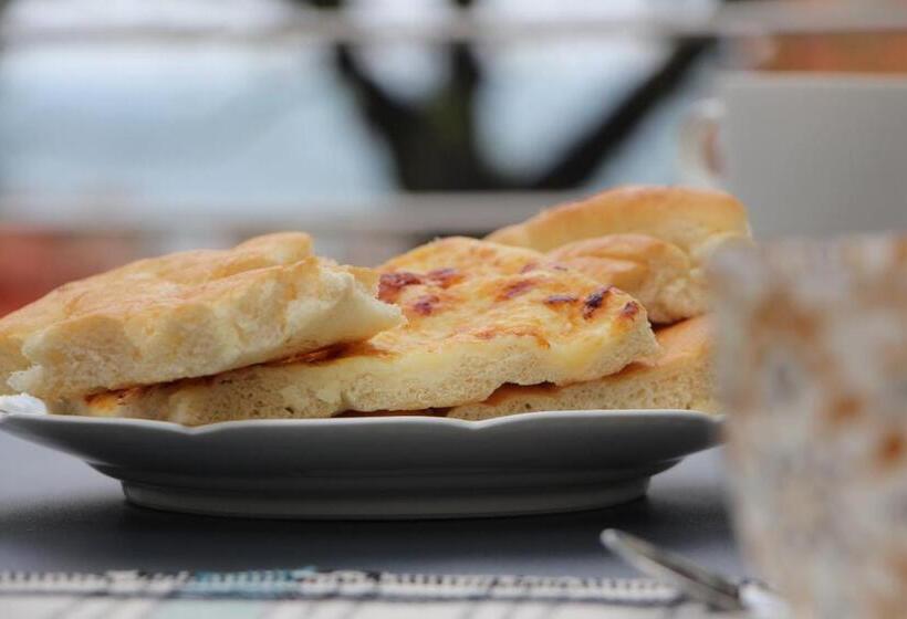 تختخواب و صبحانه Bb Cà De Mâ