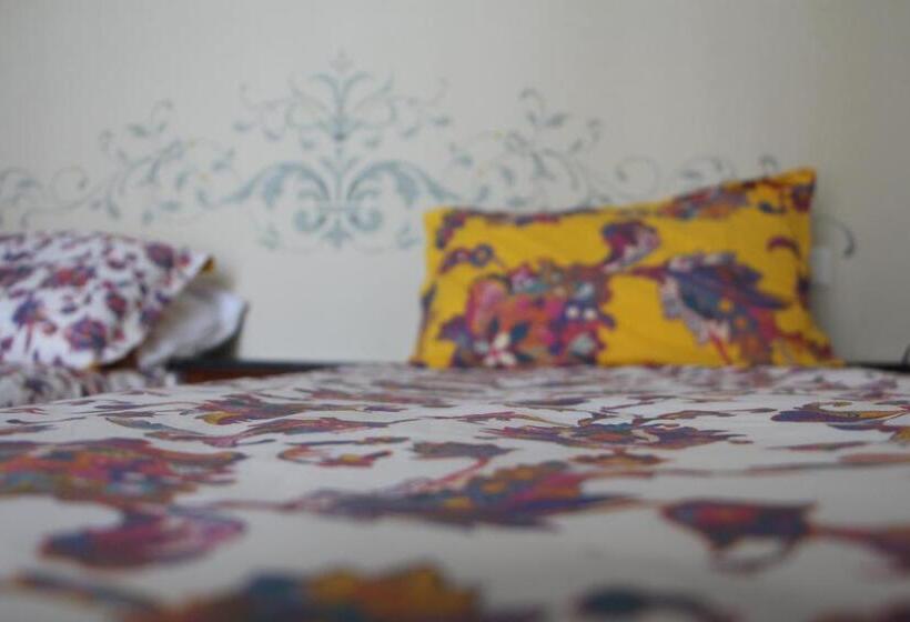 تختخواب و صبحانه Bb Cà De Mâ