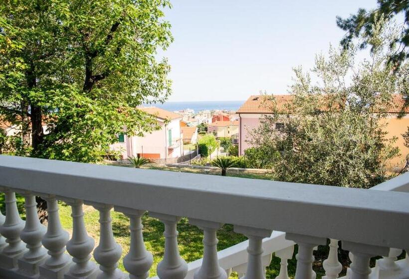 تختخواب و صبحانه Bb Cà De Mâ