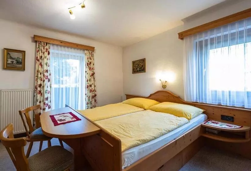تختخواب و صبحانه Gästehaus Bleiweis Zehentner