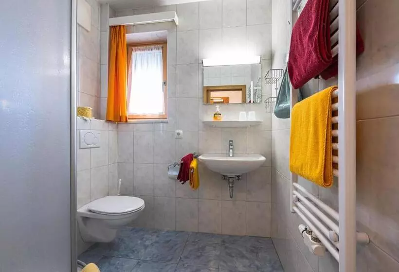 تختخواب و صبحانه Gästehaus Bleiweis Zehentner