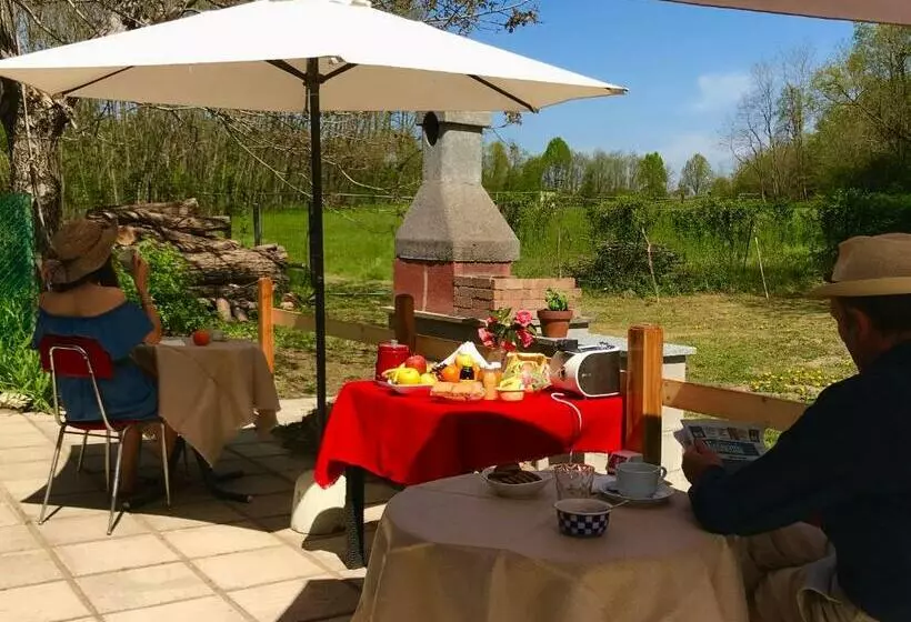 Aamiaismajoitus (B&B) Il Casolare Del Medio Olona