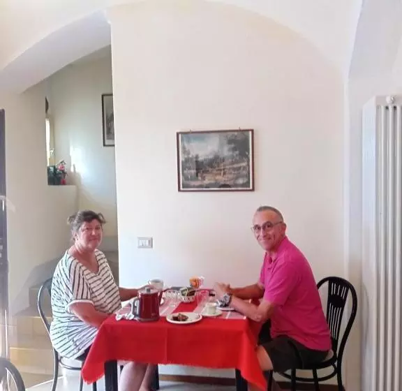 Aamiaismajoitus (B&B) Il Casolare Del Medio Olona