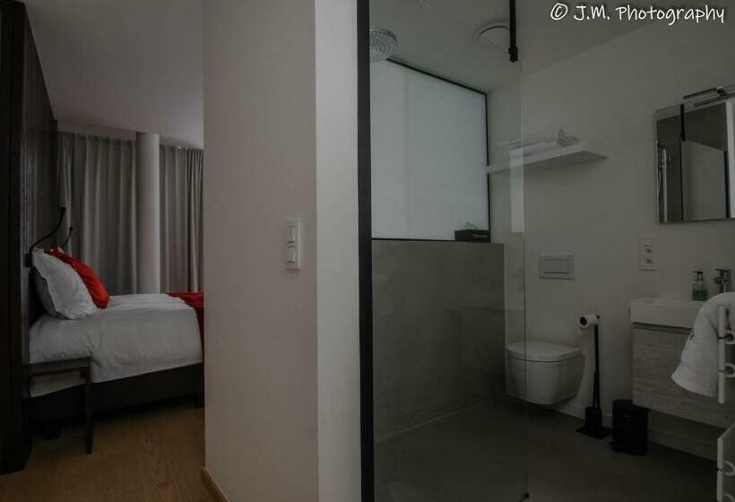 Aamiaismajoitus (B&B) James & Leon