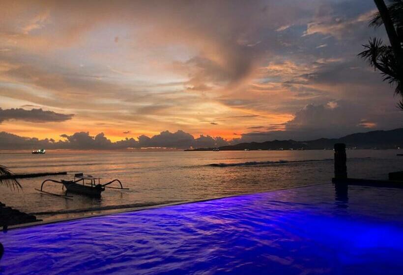 Ocean Suite By A&j   Exceptional Beachfront Apartment   Candidasa