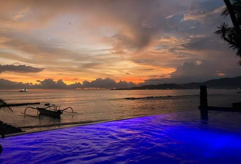 Ocean Suite By A&j   Exceptional Beachfront Apartment   Candidasa