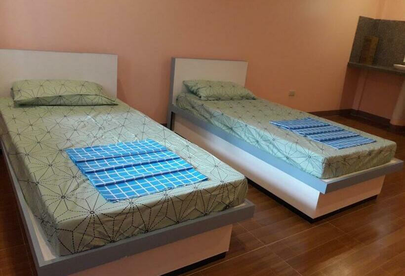 Pensão Cubby S Guesthouse