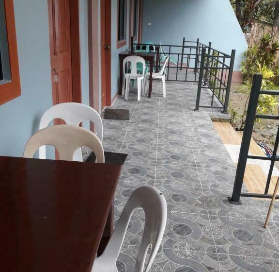 Pensão Cubby S Guesthouse