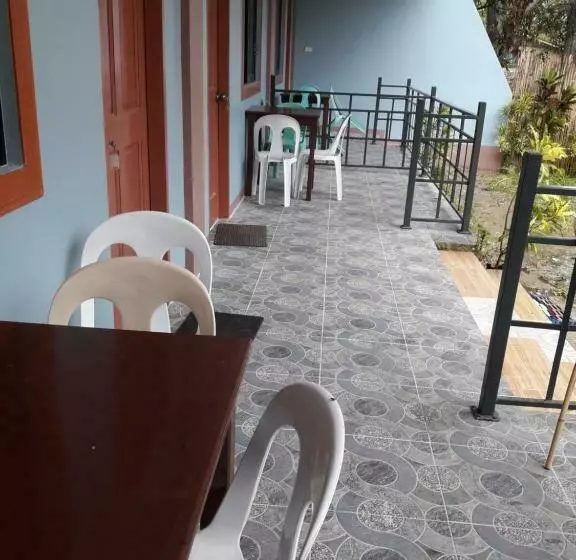 Majatalo Cubby S Guesthouse