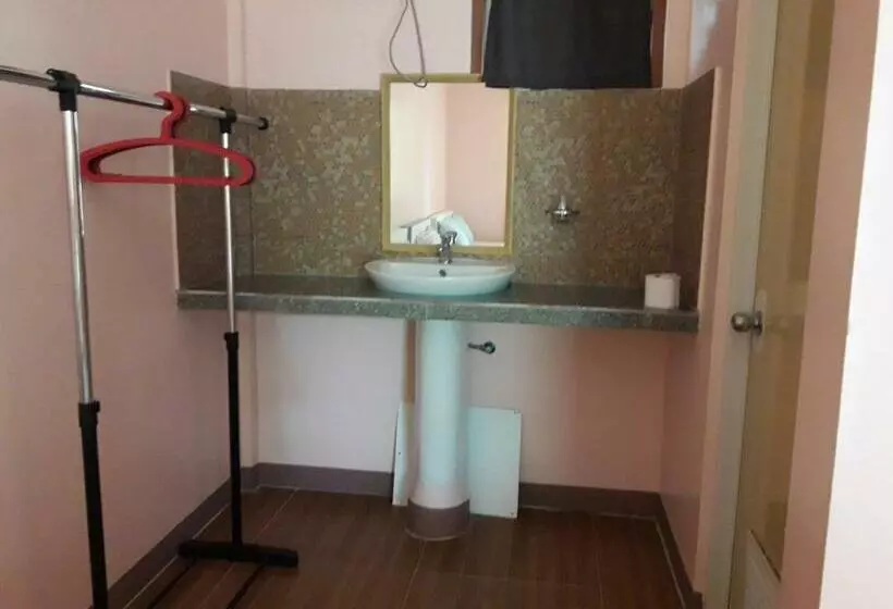 Majatalo Cubby S Guesthouse