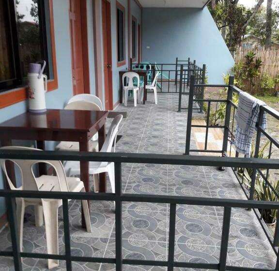 Pensão Cubby S Guesthouse