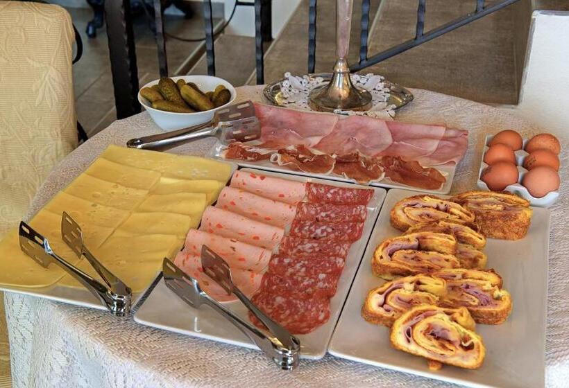 פנסיון Villa Rossella Rooms