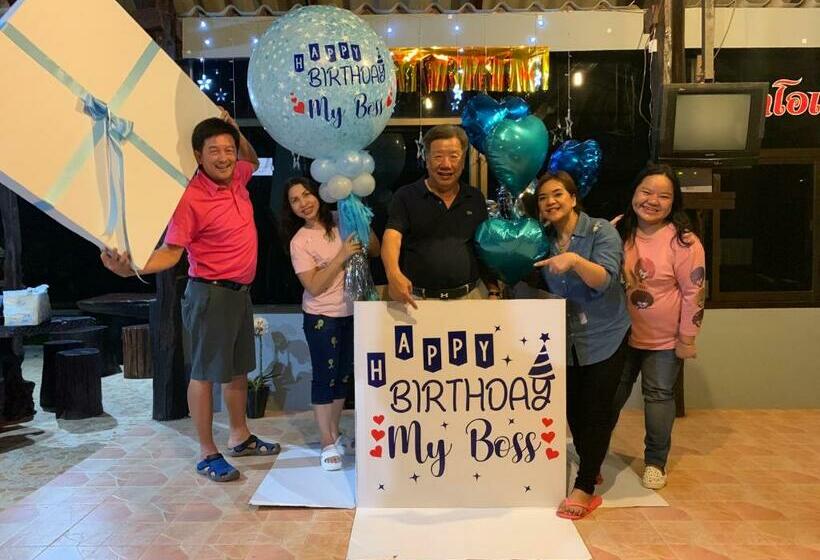 리조트 Baan Maikhiangphu Wang Nam Khiao