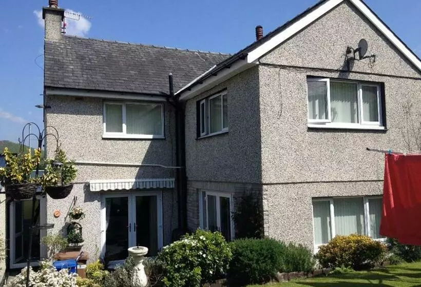 Aamiaismajoitus (B&B) Gwynfa