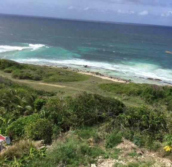 تختخواب و صبحانه La Marine