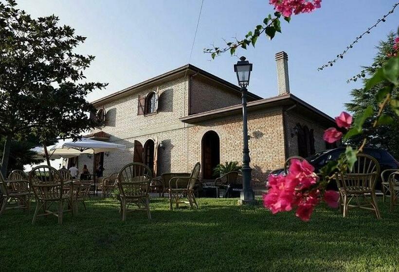 مبيت وإفطار Villa Amalia Srls