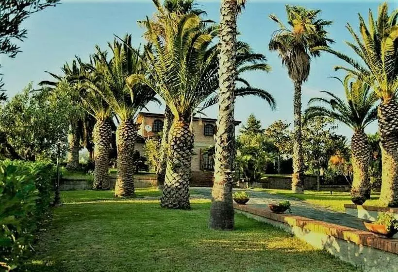 Aamiaismajoitus (B&B) Villa Amalia Srls