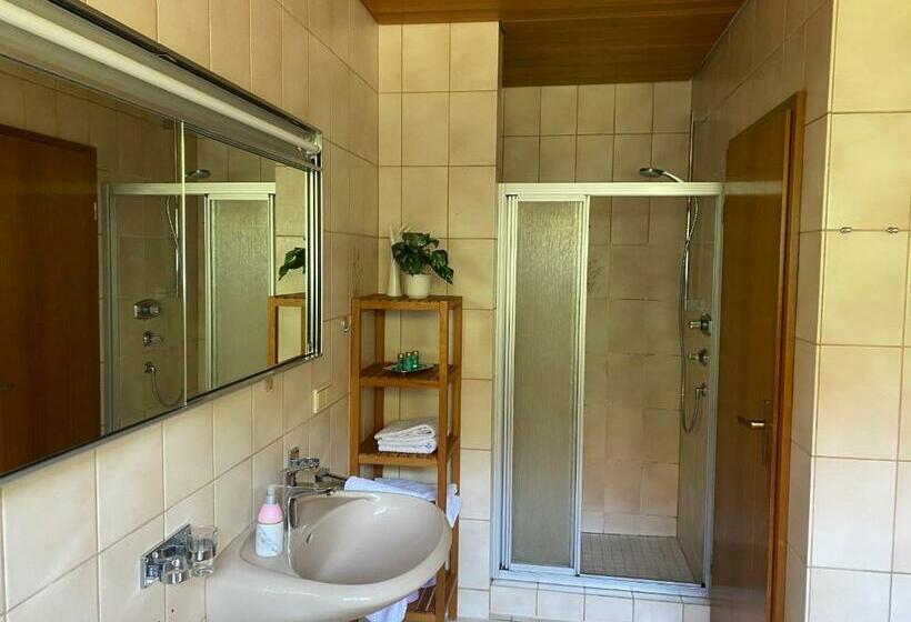 펜션 Gästehaus Steinmann Großes Gästezimmer