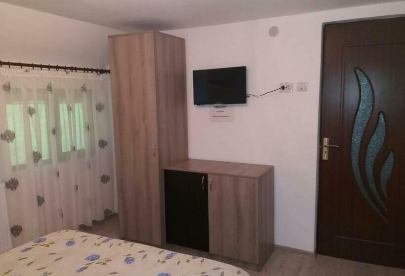 פנסיון Lip Si Ely