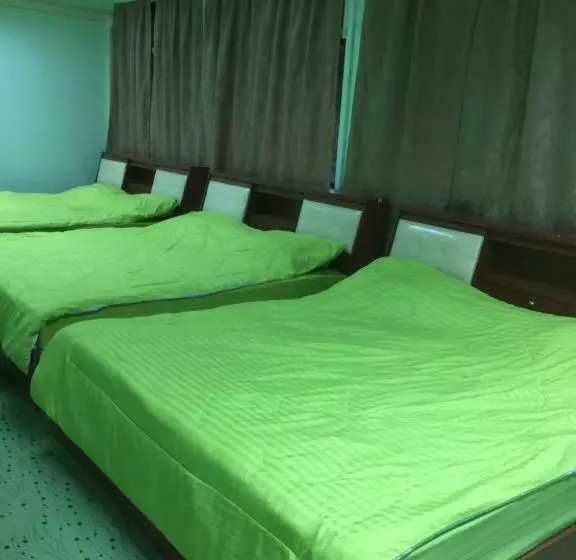 Majatalo Navy Home Sattahib