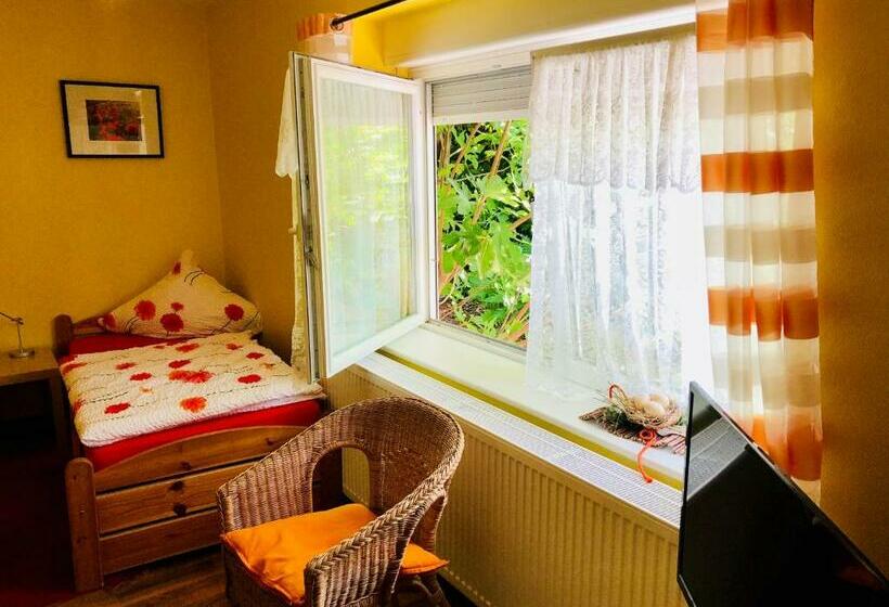 הוסטל Gästehaus Kerle