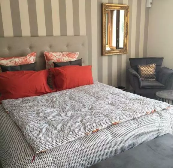 ベッドアンドブレックファースト Au Bord De La Dhuy