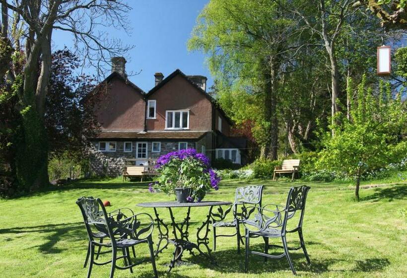 مبيت وإفطار Coombe Lodge Farm House